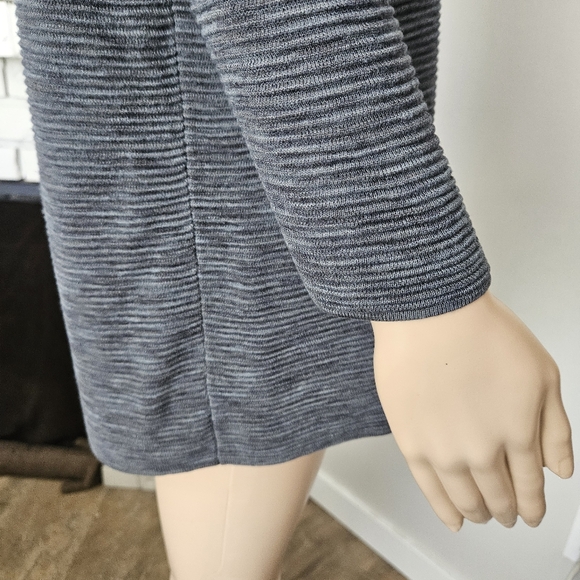 Aritzia Wilfred Gray Long Sleeve Sweater Top - Picture 5 of 12